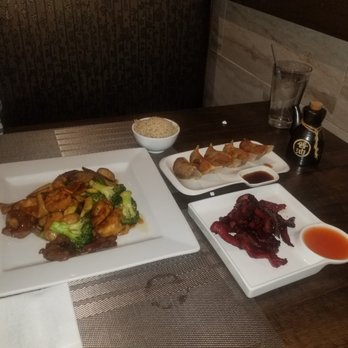Yummy Yummy Asian Bistro - Japanese Near Me - Long Beach, New York