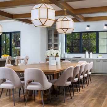 Stately Home Staging & Interior Design - Elegant Dining Room with Natural Warmth - Interior Design Near Me - Las Vegas, Nevada Stately Home Staging & Interior Design - Elegant Dining Room with Natural Warmth - Interior Design Near Me - Las Vegas, Nevada