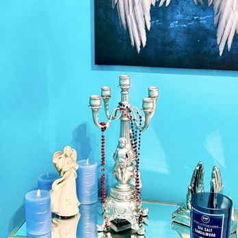 Santa Monica Psychic - Inside office, I love all of her objects intentionally placed for us clients to feel at ease - Psychics Near Me - Los Angeles, California