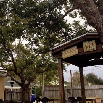 Sandpiper - Outdoor seating patio - Cafes Near Me - Dunedin, Florida Sandpiper - Outdoor seating patio - Cafes Near Me - Dunedin, Florida