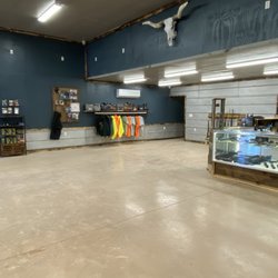 Hilltop Firearms & Ammo - Conceal Carry Purses, Long Guns, Handguns, Thermal Optics