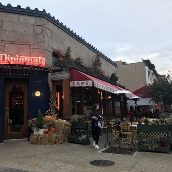 Le Diplomate - Brasseries Near Me - Washington, DC, District of Columbia