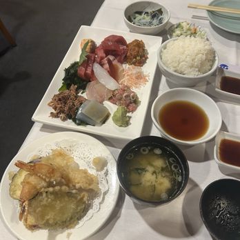 Sushi Gen - Sashimi Dinner - Sushi Bars Near Me - Los Angeles, California Sushi Gen - Sashimi Dinner - Sushi Bars Near Me - Los Angeles, California