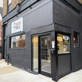 Yor Yak Sushi & Thai - Sushi Bars Near Me - Chicago, Illinois