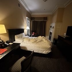 Mansions on Fifth - Our standard room