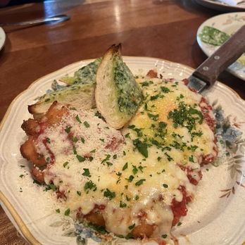 Gabbiano's - Italian Near Me - Portland, Oregon