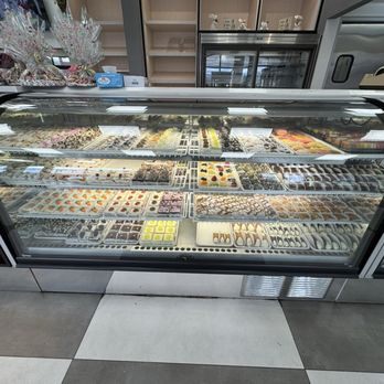 Calandra’s Bakery - Bakeries Near Me - Fairfield, New Jersey