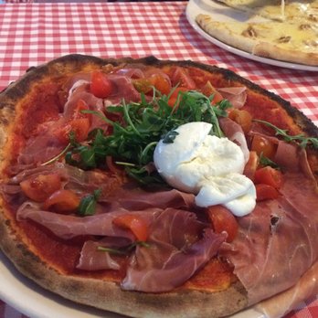 Al Barilotto - Beautiful pizza! - Italian Near Me - Lugano, TI