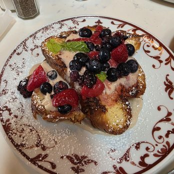 Magnolia House - French toast. Yummy - Cocktail Bars Near Me - Pasadena, California Magnolia House - French toast. Yummy - Cocktail Bars Near Me - Pasadena, California