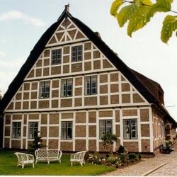 Ferienwohnungen - Eines der schönsten Fachwerkhäuser im Alten Land