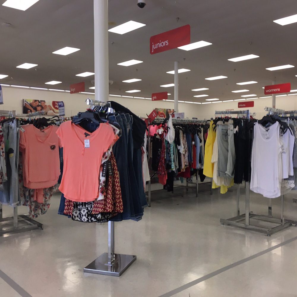 Beall's - Lots of clothing - Department Stores Near Me - Saint Cloud, Florida