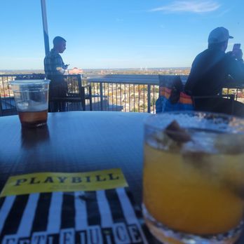 ART Bar - Drinks with a view - Hotels Near Me - St. Louis, Missouri ART Bar - Drinks with a view - Hotels Near Me - St. Louis, Missouri