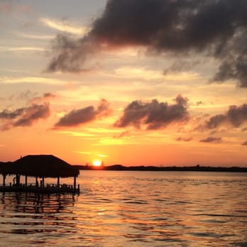 Captain's Cove - Don't miss the sunsets - Seafood Near Me - Cancún, ROO Captain's Cove - Don't miss the sunsets - Seafood Near Me - Cancún, ROO