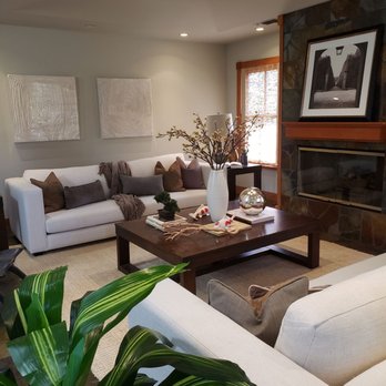 Stage of Mind - Family room - Home Staging Near Me Stage of Mind - Family room - Home Staging Near Me