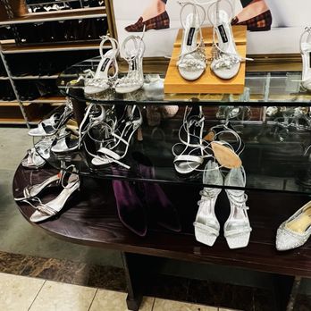Dillard's Clearance Center - Department Stores Near Me - Kenner, Louisiana