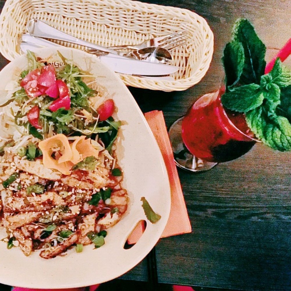 Madami - Try the shakes! Red summer was so good! - Vietnamese Near Me - Berlin, BE