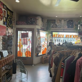 Rockin' Vintage - Thrift Stores Near Me - Alhambra, California Rockin' Vintage - Thrift Stores Near Me - Alhambra, California