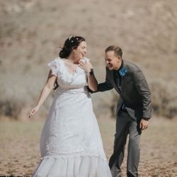 Ocean And Rock - Wedding couple