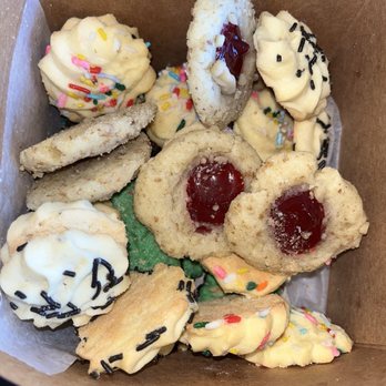 Zerilli's Bakery - Bakeries Near Me - Clinton Township, Michigan