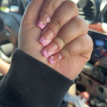 Fantasy Nails & Spa - Day Spas Near Me - Fredericksburg, Virginia