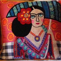 CFT Decor and Gifts - Frieda pillow