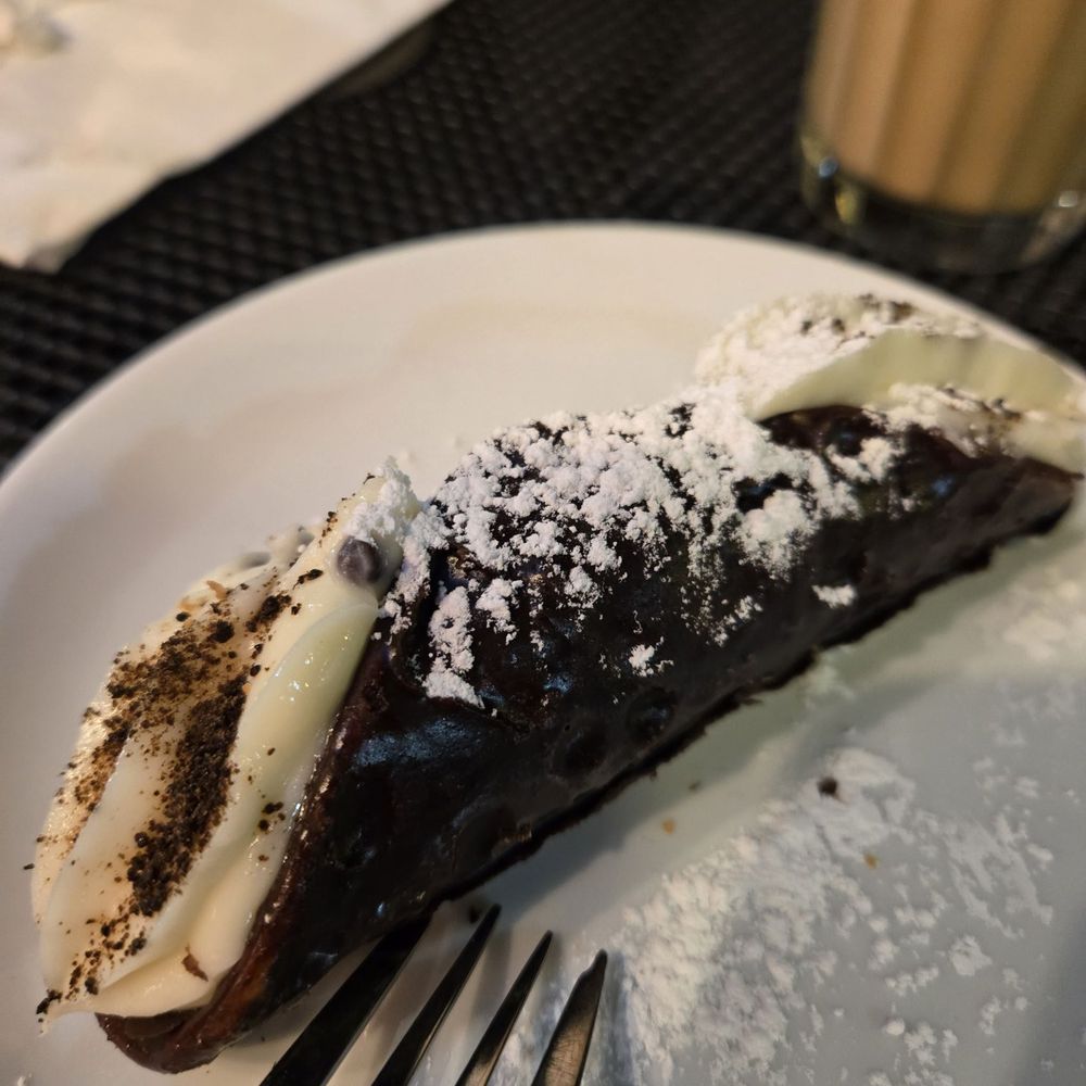 Cannoli King - Desserts Near Me - New York, New York Cannoli King - Desserts Near Me - New York, New York