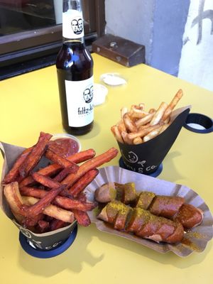 Curry & Co. by null
