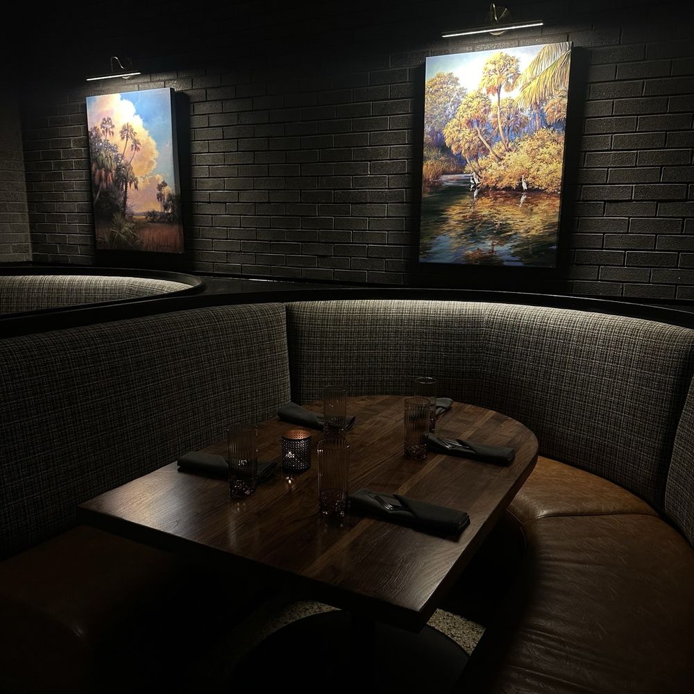 The Chapman - Indoor seating - Lounges Near Me - Winter Park, Florida The Chapman - Indoor seating - Lounges Near Me - Winter Park, Florida