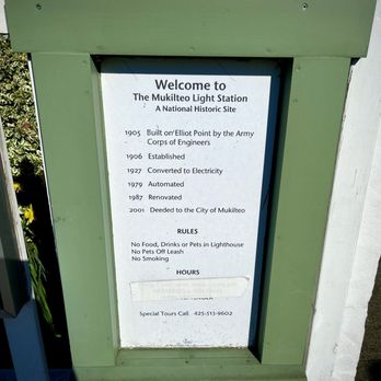Mukilteo Light Station and Lighthouse Park - The park is open but the buildings have much more infrequent opening hours and appear seasonal - Parks Near Me - Mukilteo, Washington
