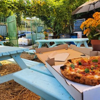 Fiorelli Pizza - Pizza Near Me - Los Angeles, California