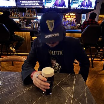 Skye Bar & Grill - American Near Me - Las Vegas, Nevada