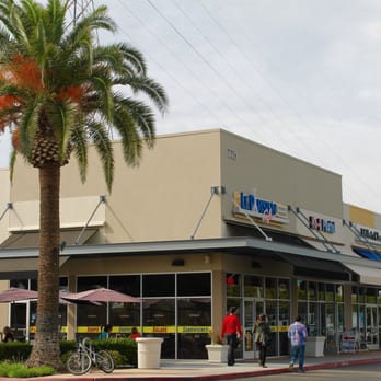 Park Place - Le Parisien Cafe - amazing French food and coffee - Shopping Centers Near Me - Fresno, California Park Place - Le Parisien Cafe - amazing French food and coffee - Shopping Centers Near Me - Fresno, California