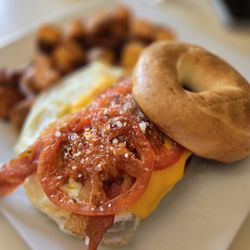Eddy's Cafe - Bagel sandwich