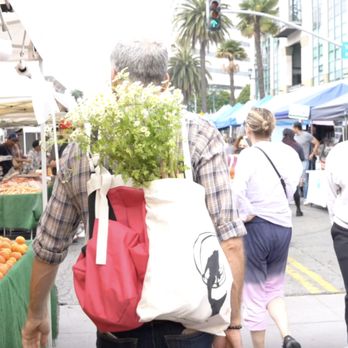 Generous Pour Bartenders - Shopping the Santa Monica Farmers Market - Bartenders Near Me Generous Pour Bartenders - Shopping the Santa Monica Farmers Market - Bartenders Near Me