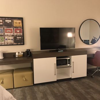 Hampton Inn & Suites Buena Park - Loved the modern furniture and decor - Hotels Near Me - Buena Park, California