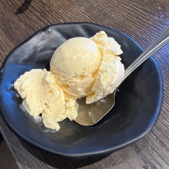 MoMo Paradise - Vanilla ice cream - Japanese Near Me - San Diego, California