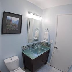 IC Home Design - Modern bath w/ water efficient fixtures
