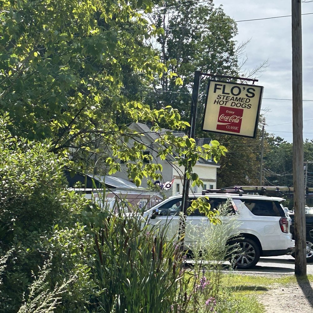 Flo's Hot Dogs - Flo's - Hot Dogs Near Me - Cape Neddick, Maine Flo's Hot Dogs - Flo's - Hot Dogs Near Me - Cape Neddick, Maine