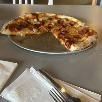 Hyde Park - Nice to Meat Y'All Pizza - Cocktail Bars Near Me - Webster, Texas