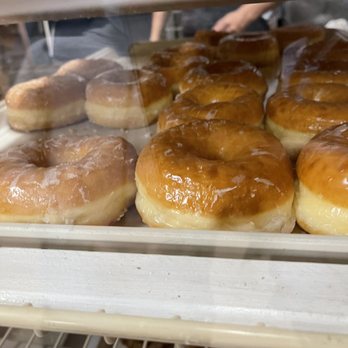 Am Donuts - the inside of a bakery - Coffee & Tea Near Me - Ontario, California