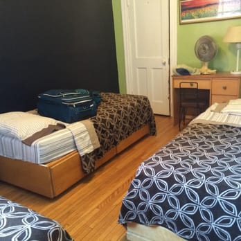 Alexandrie - Our 3 bed private room - Hostels Near Me - Montreal, Quebec