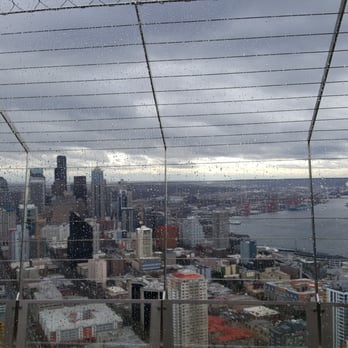 Space Needle - Rainy but nice - Landmarks & Historical Buildings Near Me - Seattle, Washington Space Needle - Rainy but nice - Landmarks & Historical Buildings Near Me - Seattle, Washington