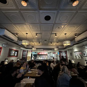 Juliana's - inside - Pizza Near Me - Brooklyn, New York Juliana's - inside - Pizza Near Me - Brooklyn, New York