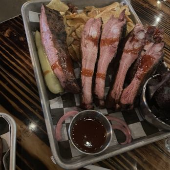 Border Brewery and Barbecue - Breweries Near Me - Salem, New Hampshire