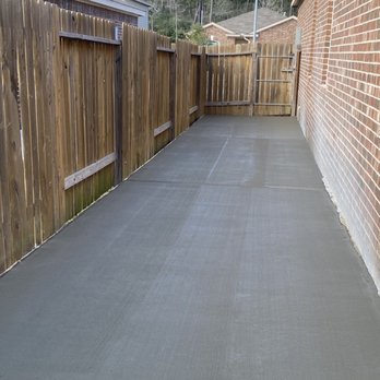 Father and Son Concrete - Sidewalk on the side of the house. - Masonry/Concrete Near Me Father and Son Concrete - Sidewalk on the side of the house. - Masonry/Concrete Near Me