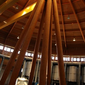 Viña Real - Structural support for the roof above the fermentation room - Wineries Near Me - Logroño, C