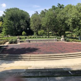 Mirror Lake - Amphitheater - Local Flavor Near Me - Columbus, Ohio