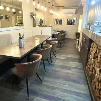 Pizza e Pazzi - Pizza Near Me - Toronto, Ontario
