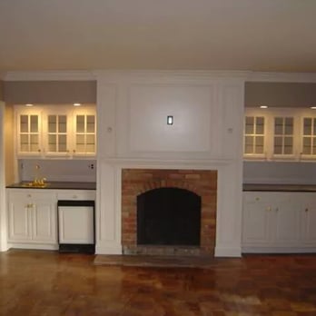 Performance Painting - A Grosse Pointe living room with Benjamin Moore paints. - Painters Near Me - Clawson, Michigan