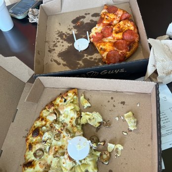 Pizza Guys - Creamy Pesto Artichoke Flatbread and Pepperoni Pizza - Pizza Near Me - Chatsworth, California Pizza Guys - Creamy Pesto Artichoke Flatbread and Pepperoni Pizza - Pizza Near Me - Chatsworth, California